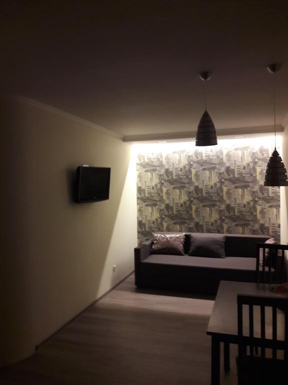 דירות חארקיב Apartmens Near Metalist מראה חיצוני תמונה