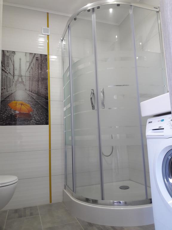 דירות חארקיב Apartmens Near Metalist מראה חיצוני תמונה